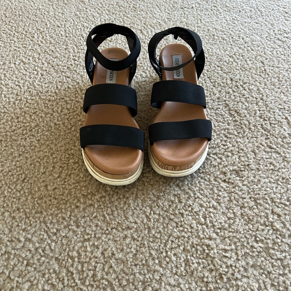 Steve Madden Elegant Black Strappy Sandals